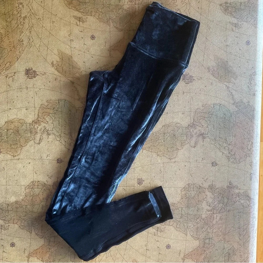 LULULEMON Wunder Lounge VELVET,  size 4, black - Picture 3 of 7